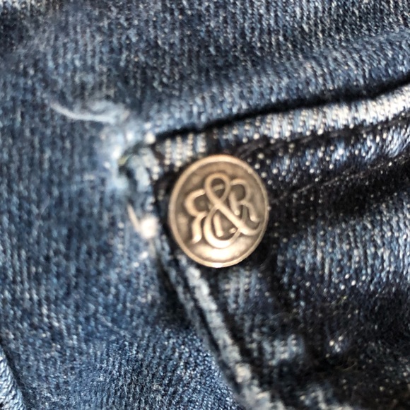 Rock & Republic raw hem jeans 👖 Size 6 - Picture 4 of 6